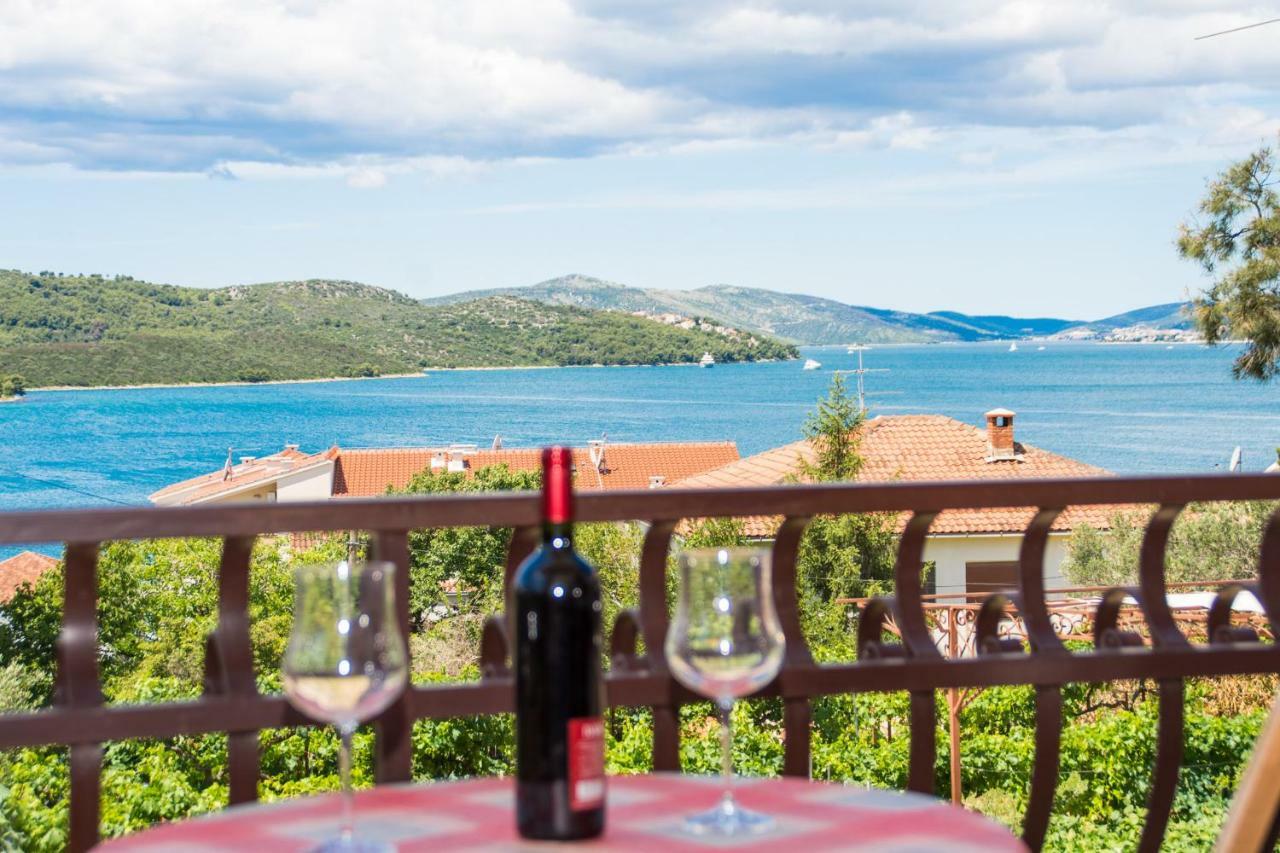 Apartman Mina Trogir Exteriör bild